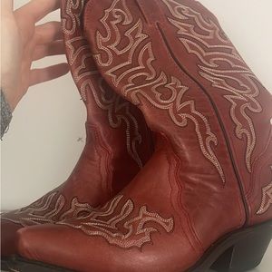 Cowboy boots from Nashville.   Size 5.5